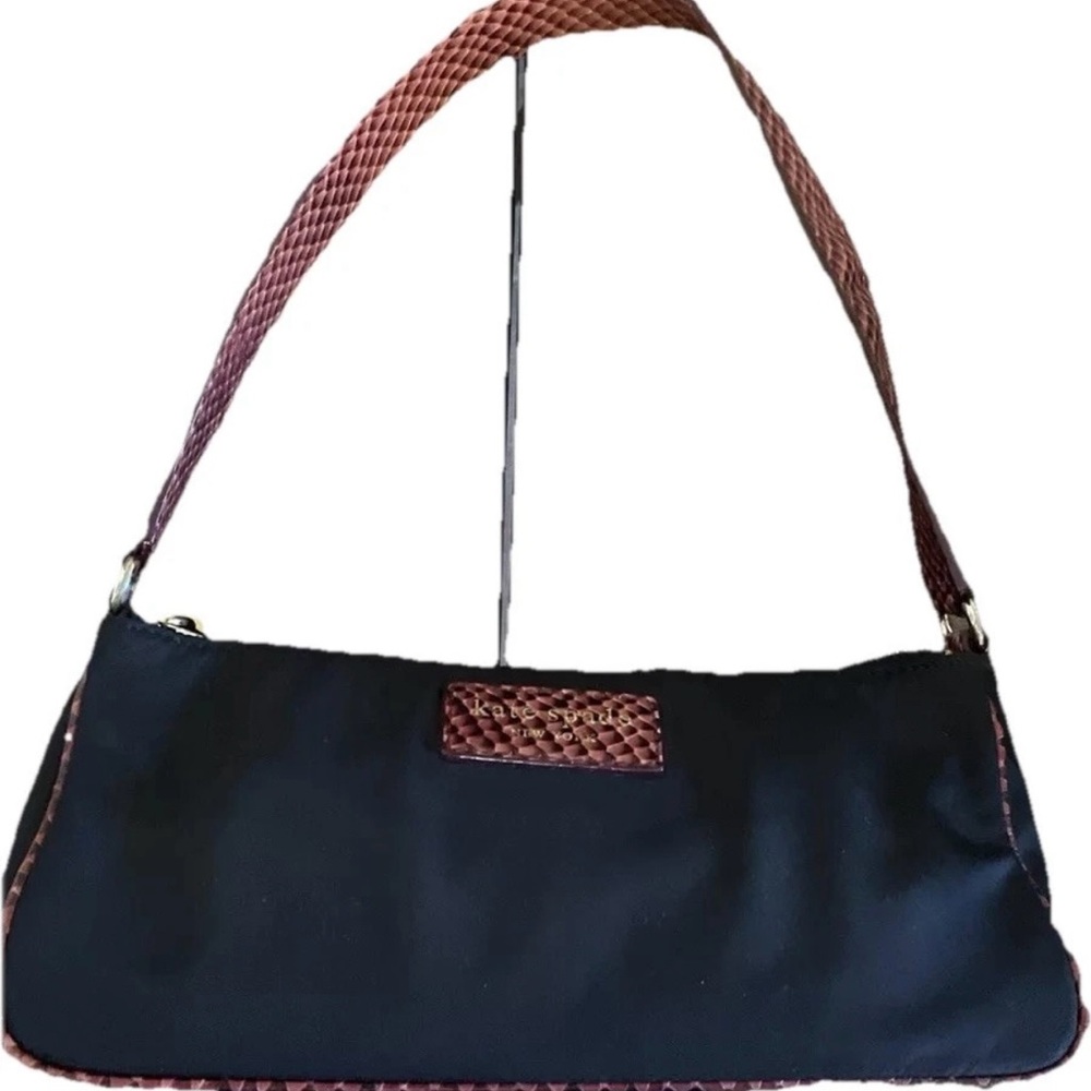 Kate Spade Black and Red Shoulder Bag with Classic Design